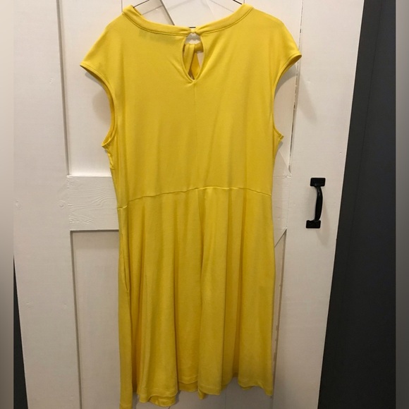 New York & Company Dress New York & Company Dress - Picture 2 of 6